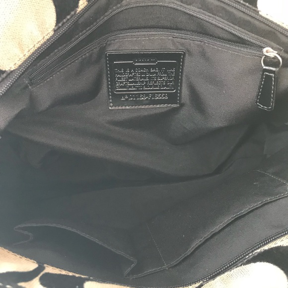 Coach black and beige signature tote bag. - Picture 4 of 8